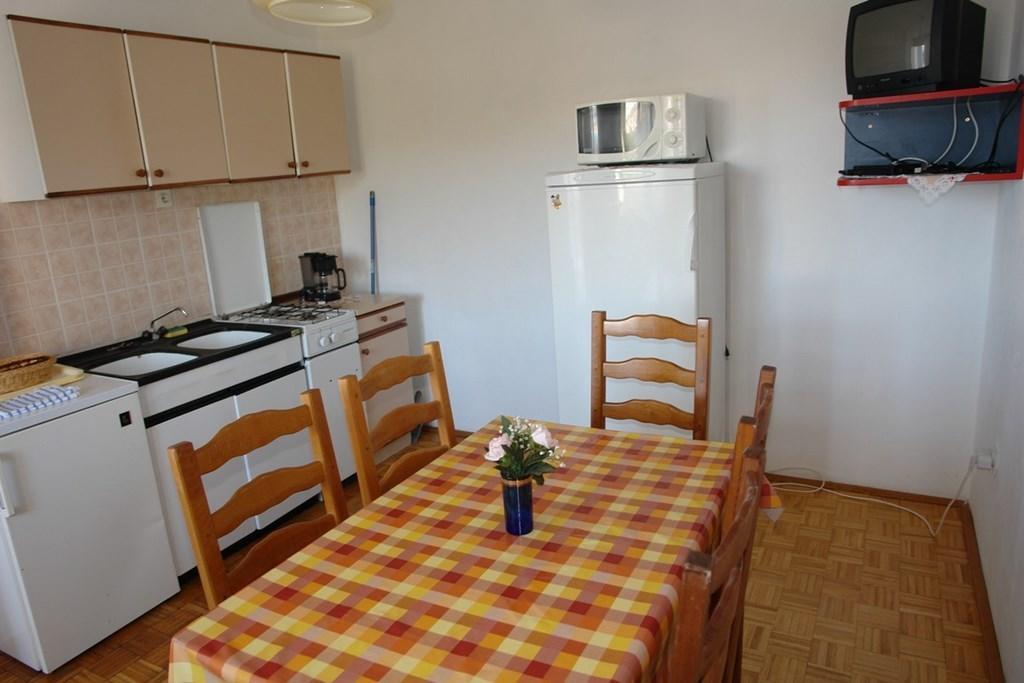 Beautiful Apartment In Crikvenica With Kitchen Zimmer foto